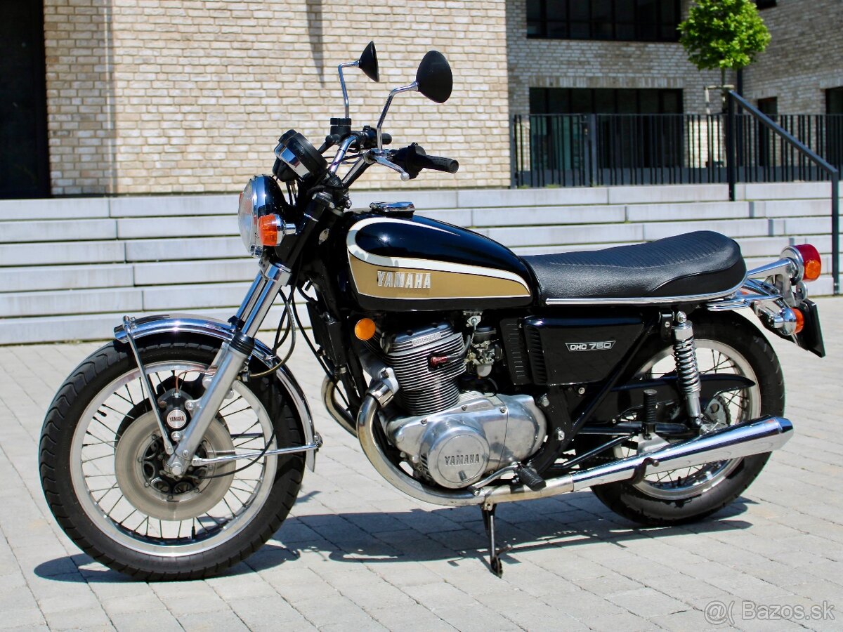 Yamaha TX 750
