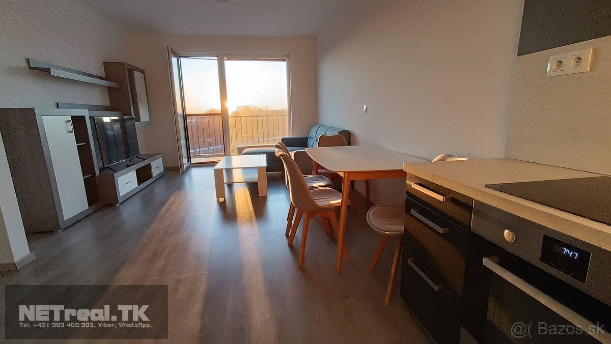 -OBSADENY- 2- izbový byt - PARKING - Zuzany Chalupovej -