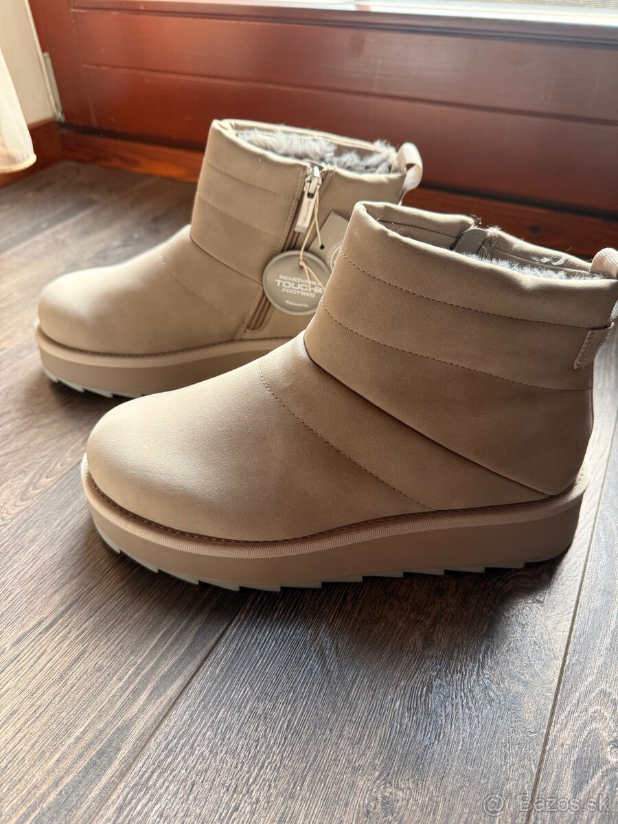 Dámske členkove čižmy