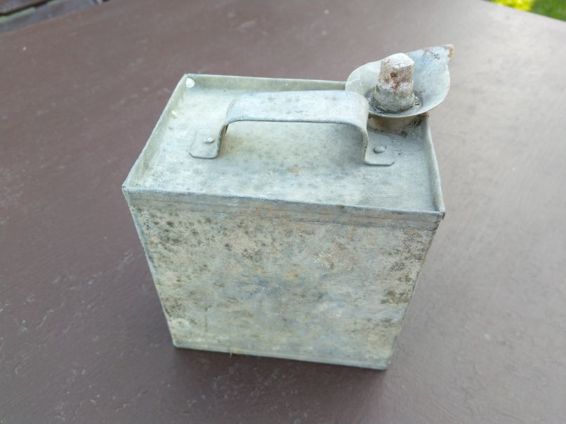 Starožitný kanister