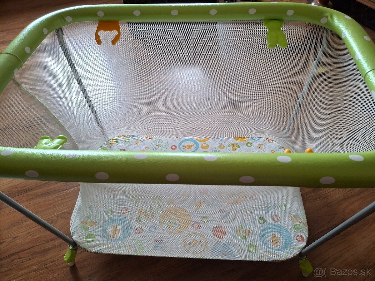 Detská skladacia ohrádka