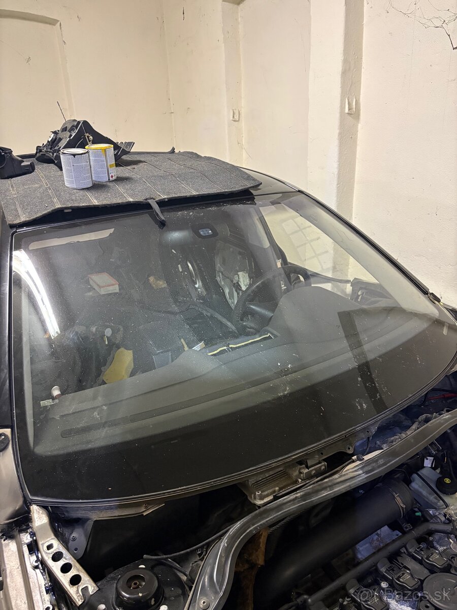 3x čelne sklo Octavia 2