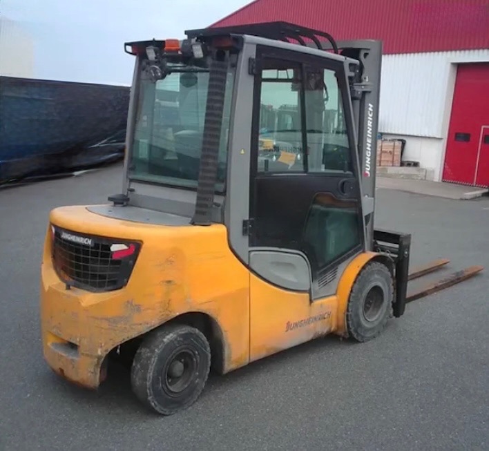 Výprodej VZV Jungheinrich DFG 435s r.v. 2019 s pozicionérem