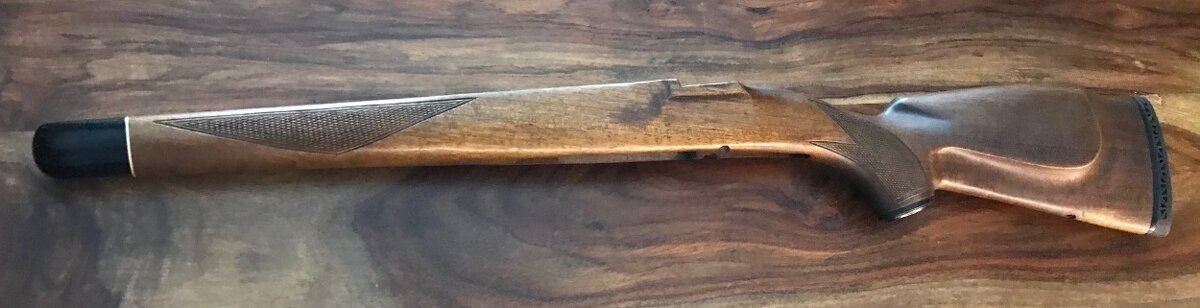Orechová pažba - guľovnica ZASTAVA / Mauser 98, ZG 47 /