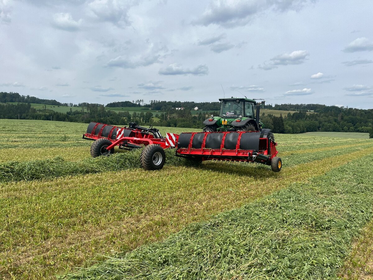 Pásový shrnovač Fransgard SV–8300SE