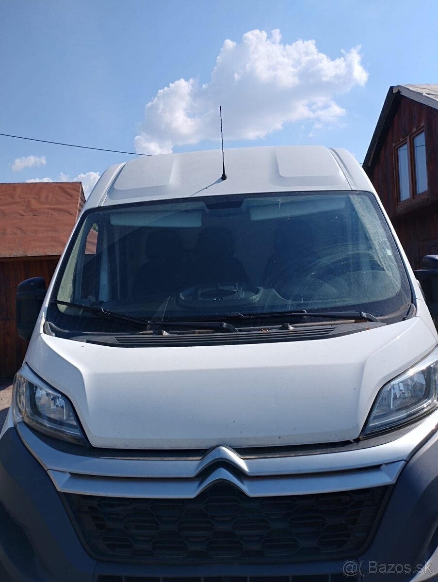 Citroen obytný automobil