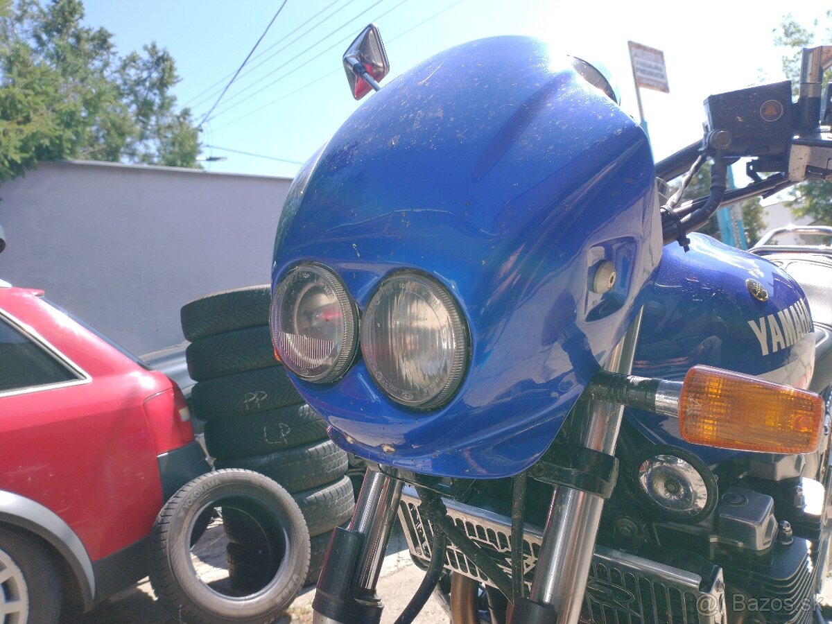 Predam prednu masku a svetlo yamaha xjr