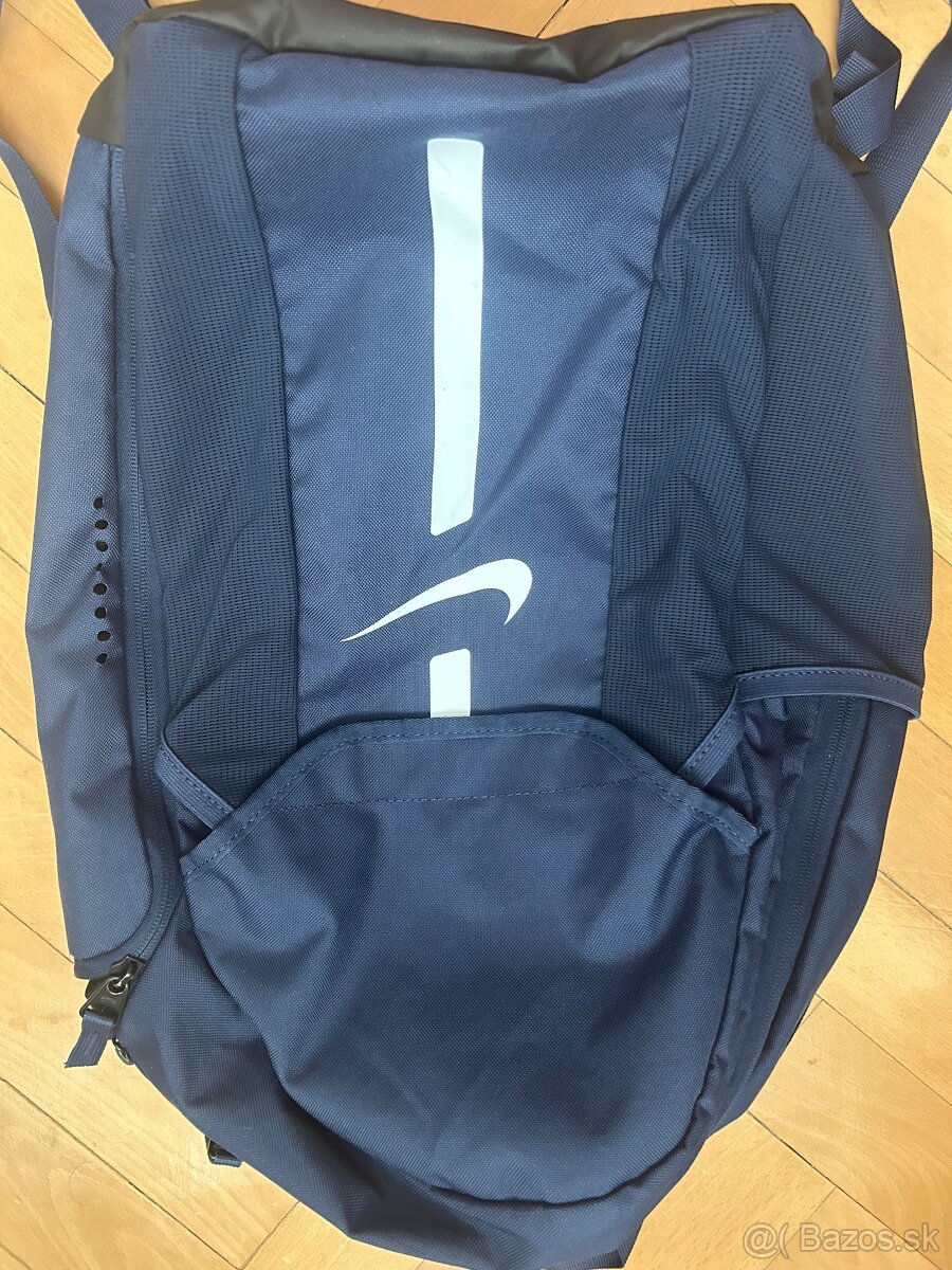 Nike značkový batoh