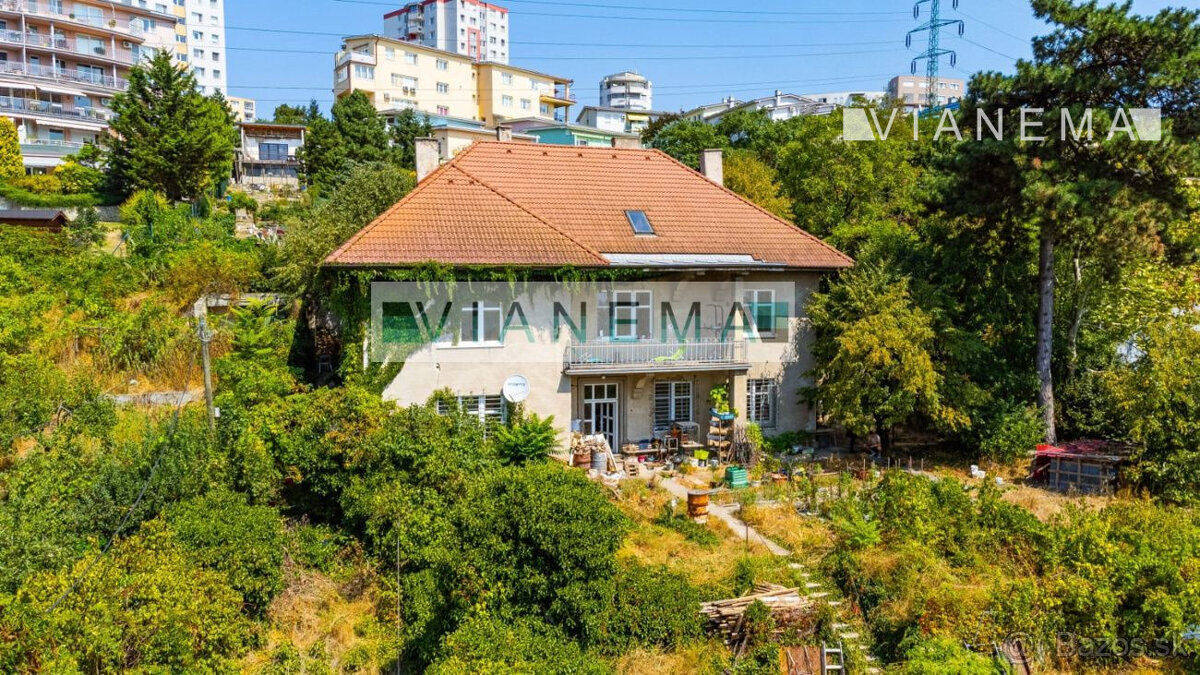 IBA U NÁS Exkluzívne na predaj vila, rodinné sídlo Bratisla