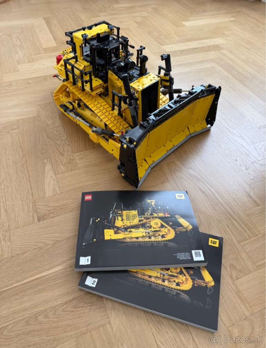 LEGO Technic 42131 - Buldozér
