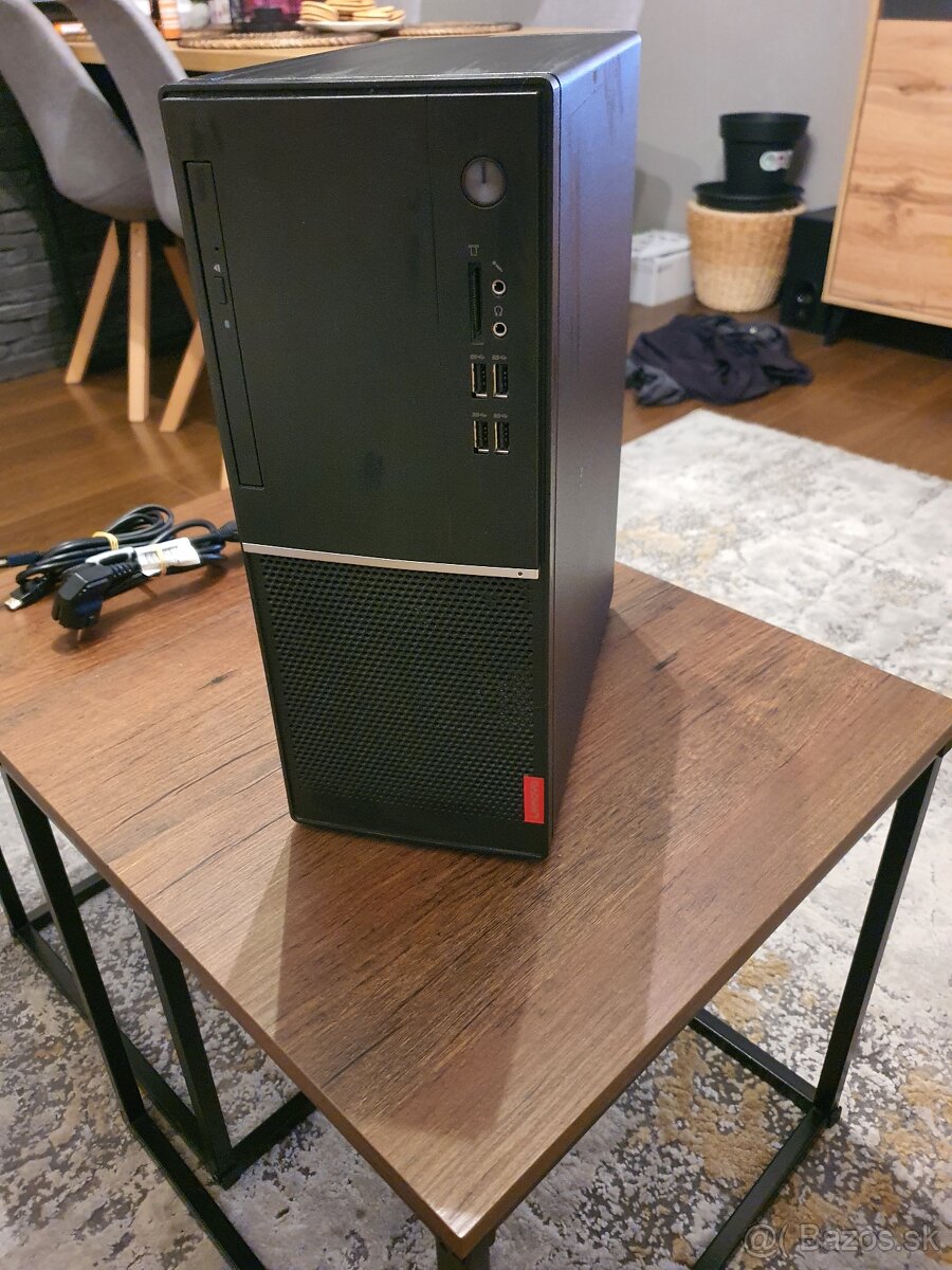 Lenovo V520