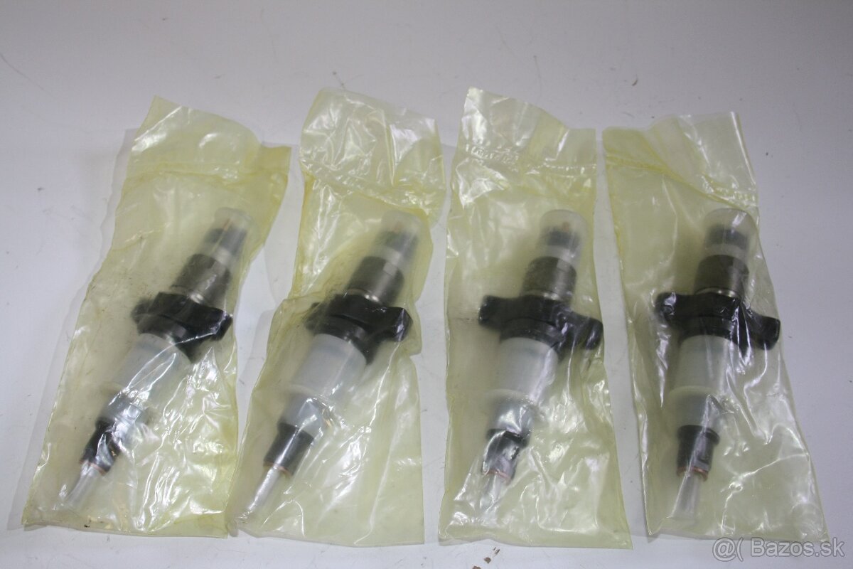 TRYSKY IVECO,DAF,FORD CUMMINS 0445120007