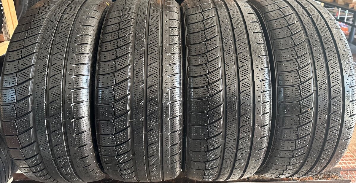 Zimne pneu Davanti 225/40 r18 92H XL
