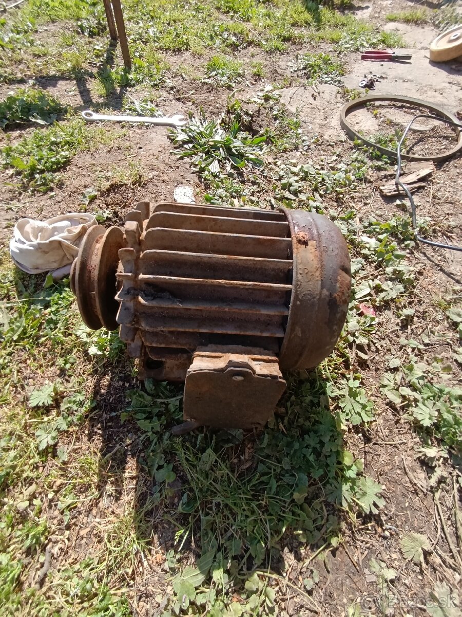 Elektromotor