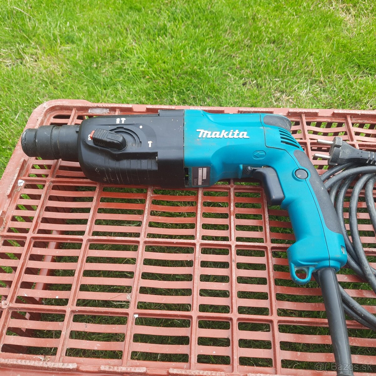 MAKITA HR 2450