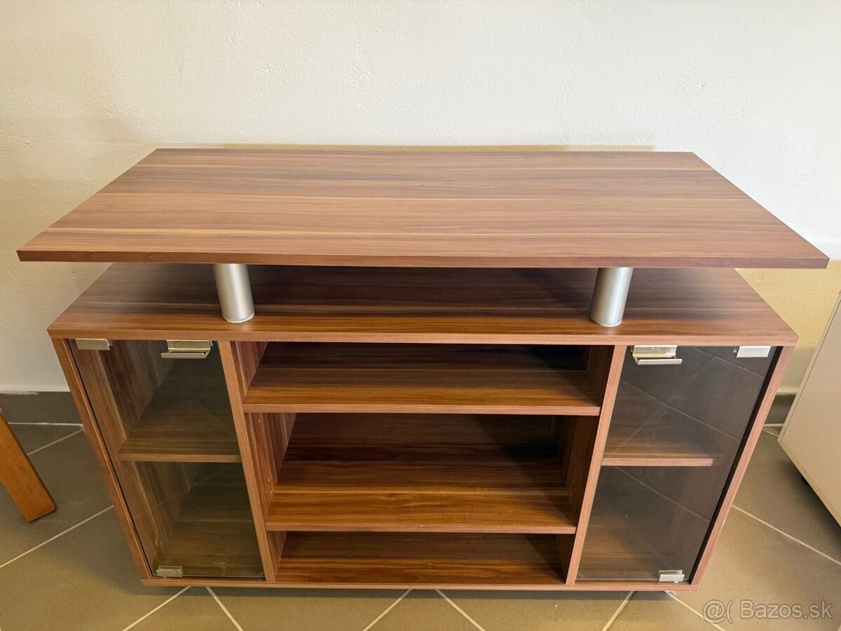 TV stolík / komoda