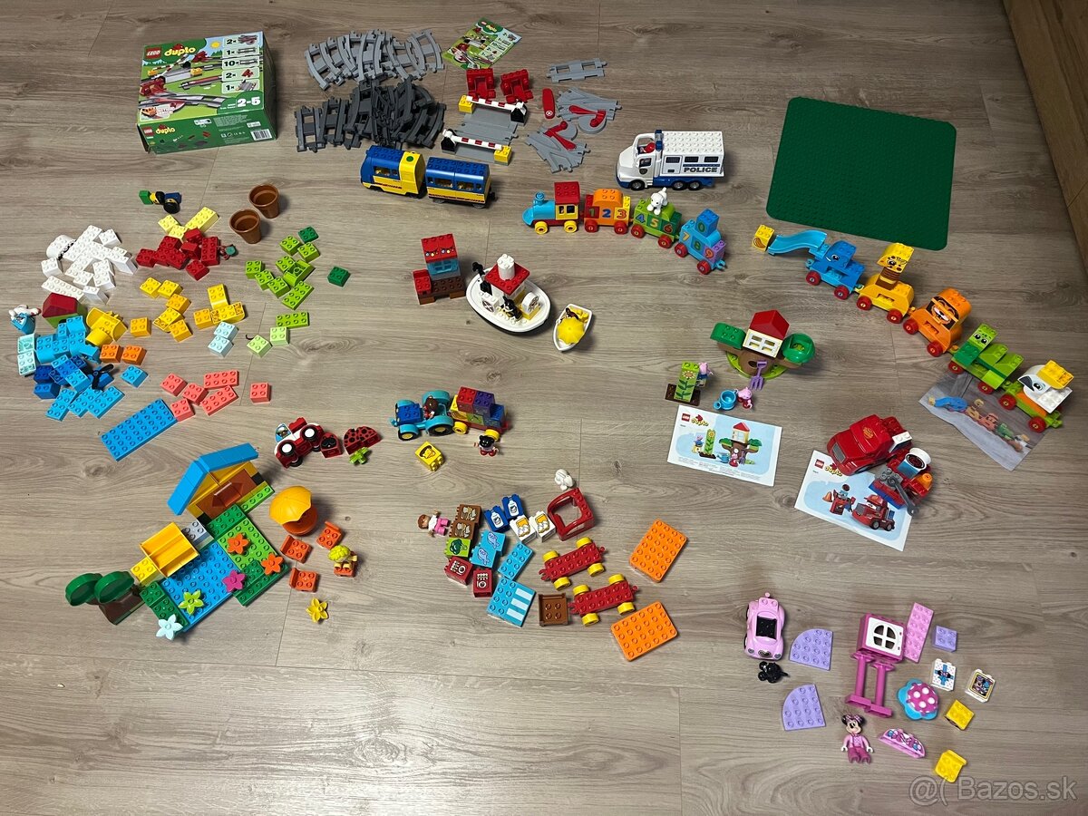 Lego duplo - 11 setov + komplet vlacik s 2 setmi kolajnic