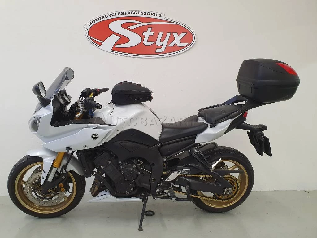 Yamaha FZ8