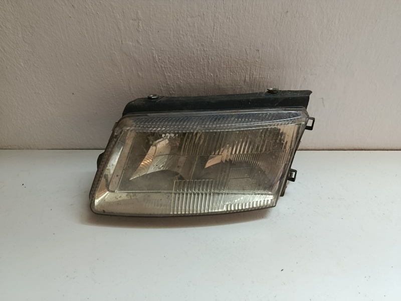 predne svetlo lave passat b5 205080rs 20€