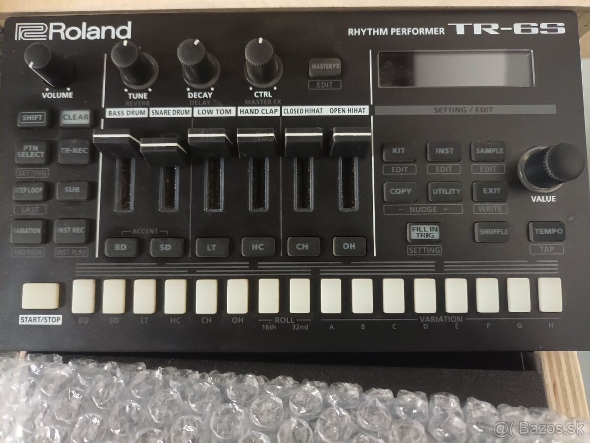 Roland TR-6S
