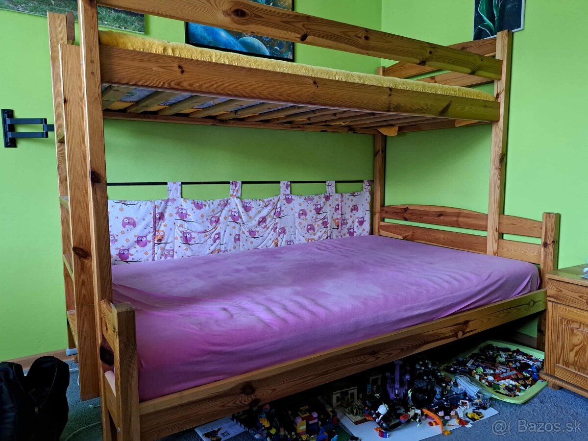 Poschodová posteľ borovica masív