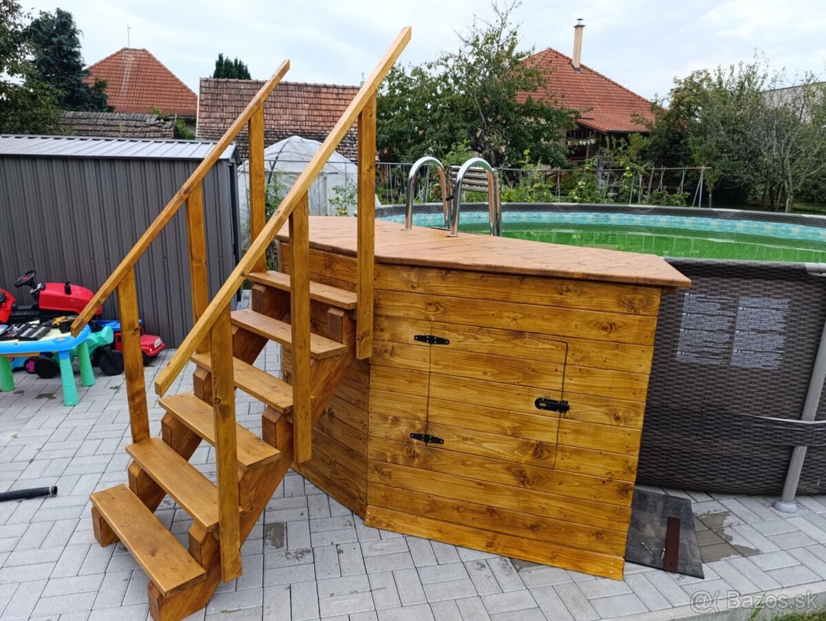 Kryt filtračnej jednoty, mólo a schody do bazéna