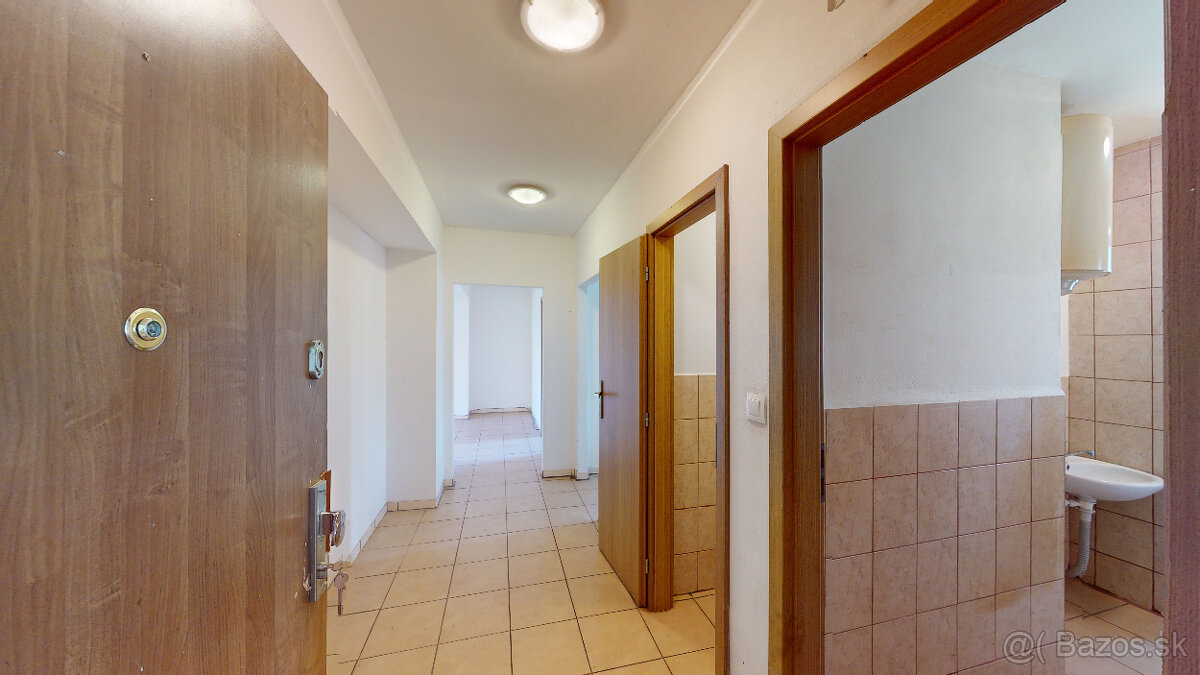 4 BYTY a SKLADOVÉ PRIESTORY / 11% ročne potenciálny výnos