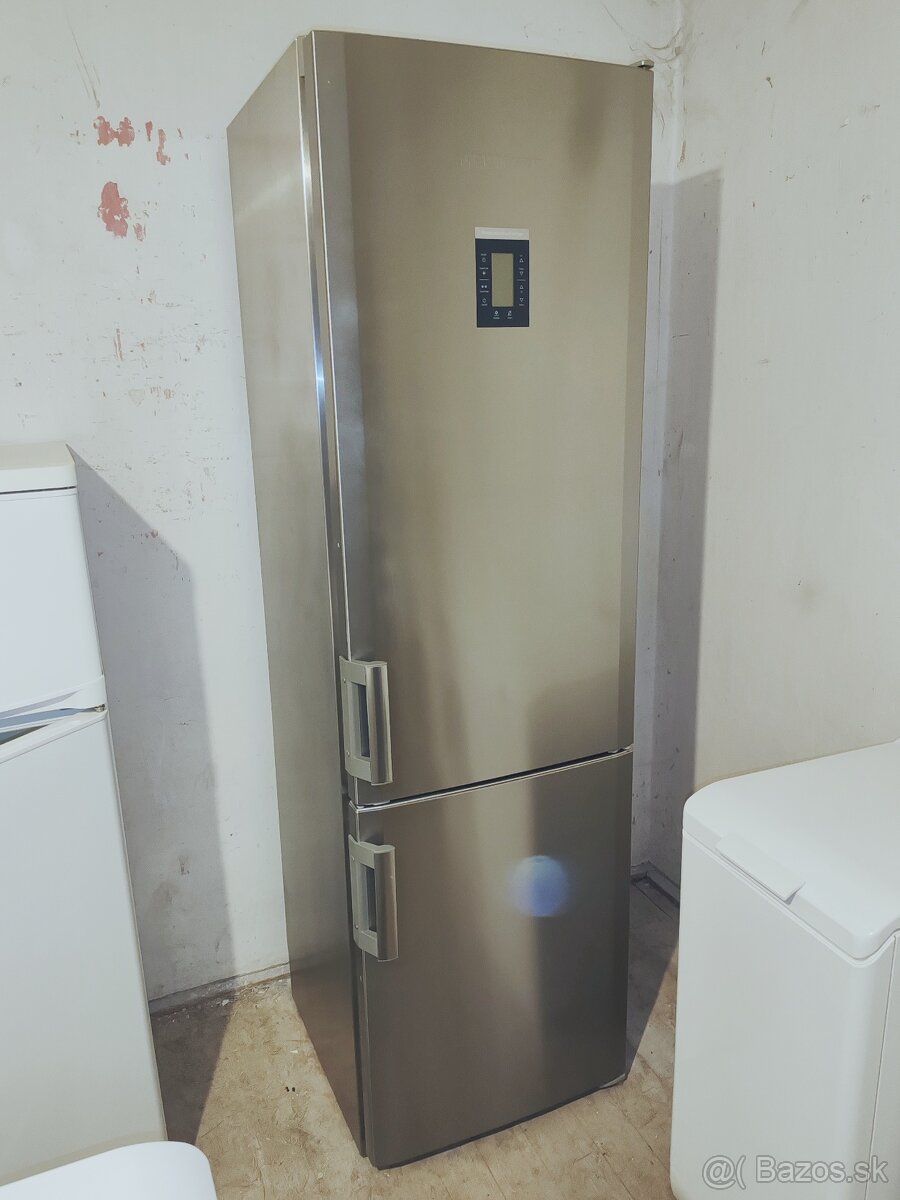 Predám chladničku Liebherr 200cm