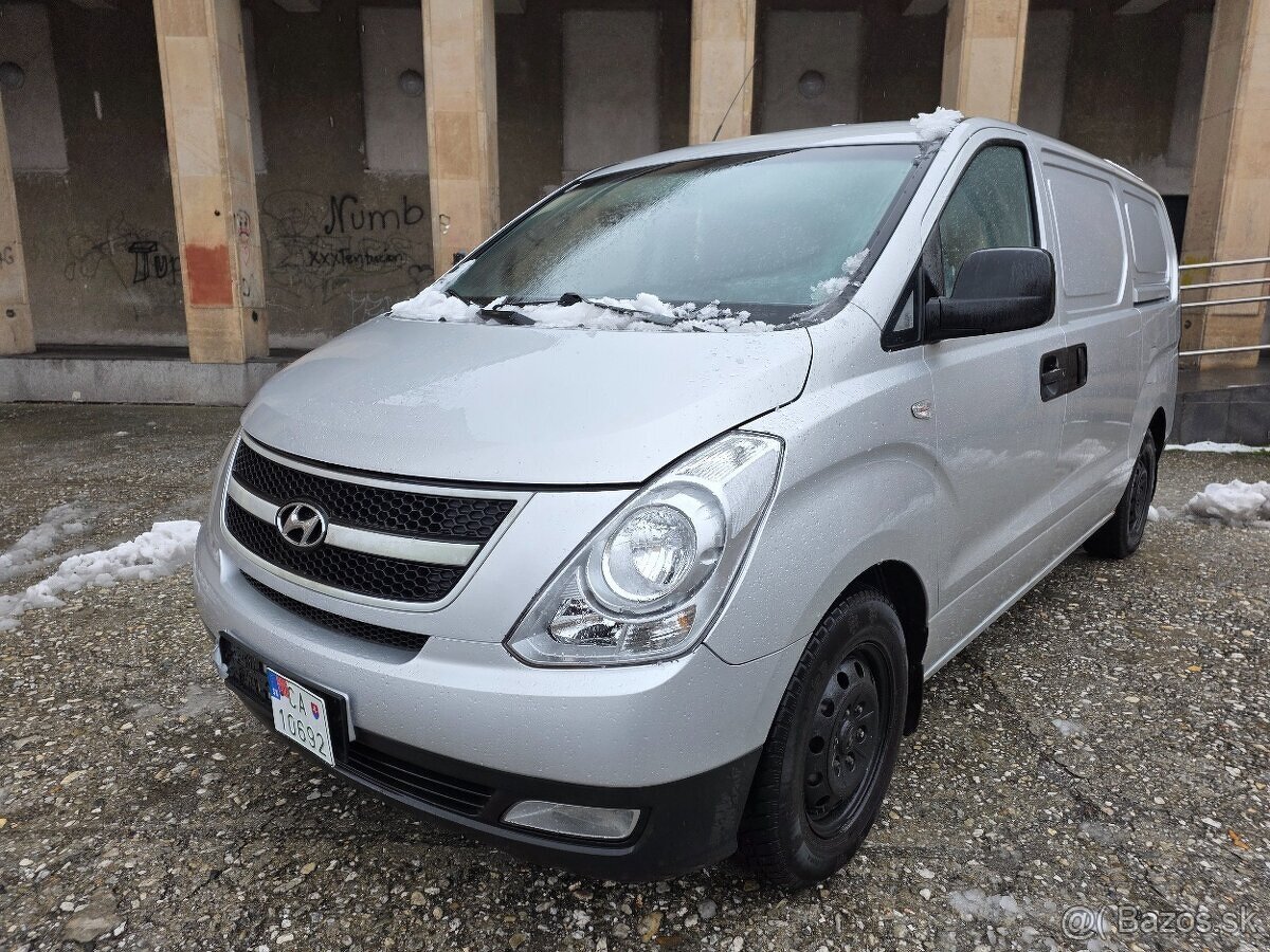 Hyundai H-1 2.5 CRDi