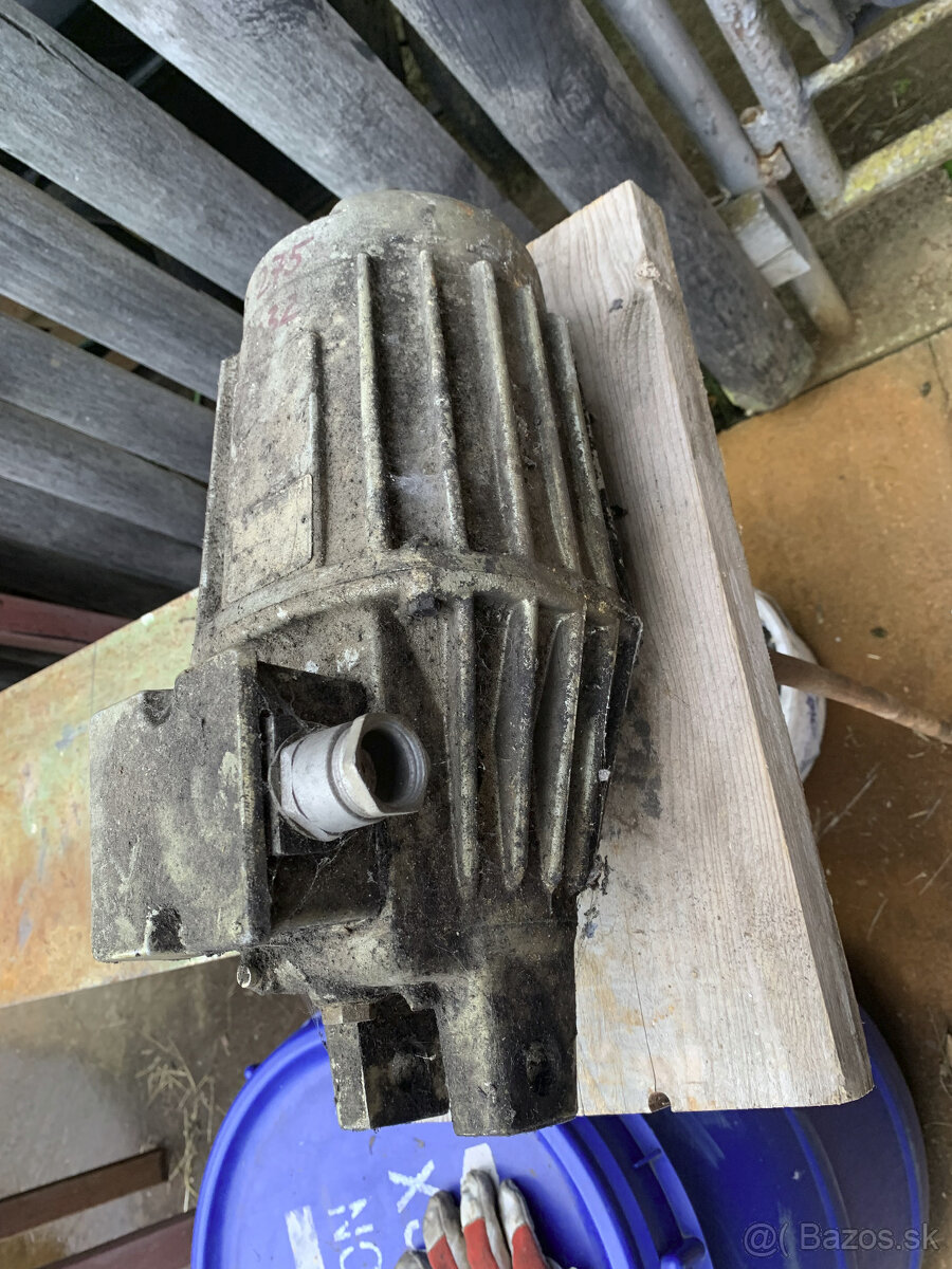 Motor
