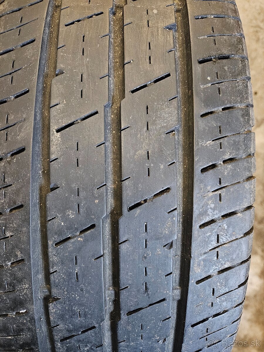 Predám letné 225/70 R15C