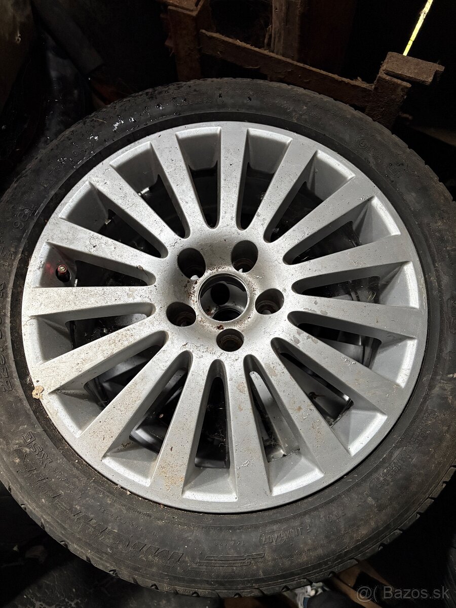 Predam elektrony Alfa romeo R17