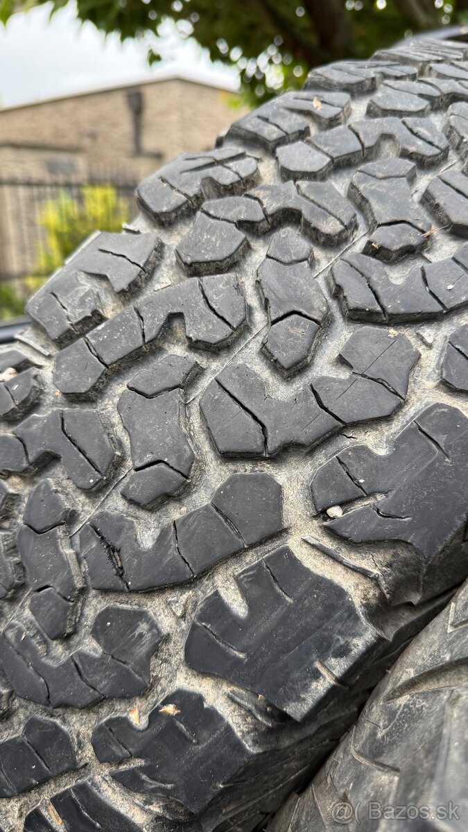 Predám použité pneu 235/85 R16 BFGoodrich All terrain