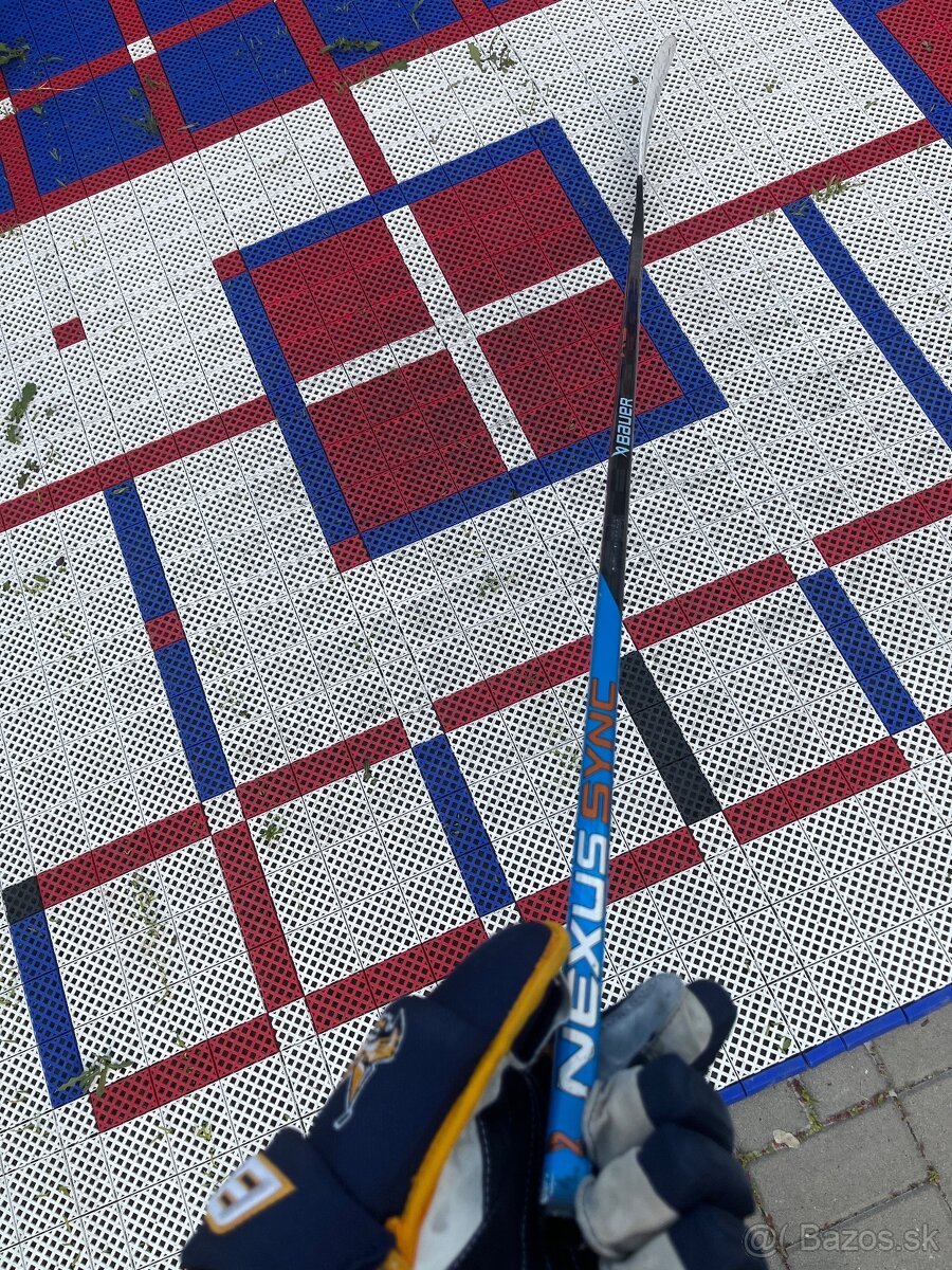 Predám hokejku BAUER NEXUS SYNC