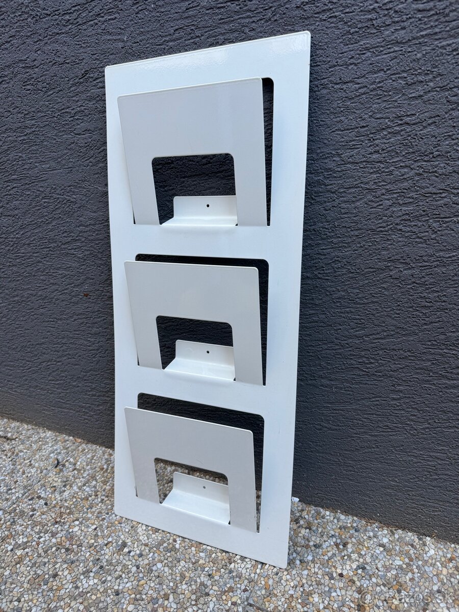 IKEA stojan na časopisy
