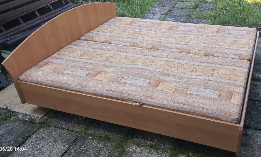 Manželska postel' s úložným priestorom, ŠхHхV 202х180х75 cm