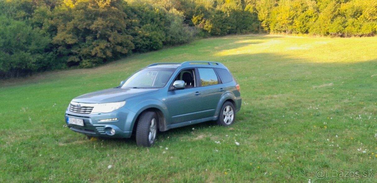 Subaru Forester 2.5, benzín +LPG, automat