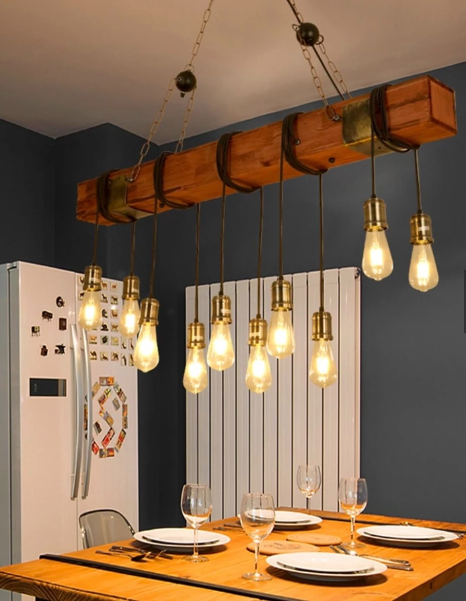 Veľké drevené závesné svetlo