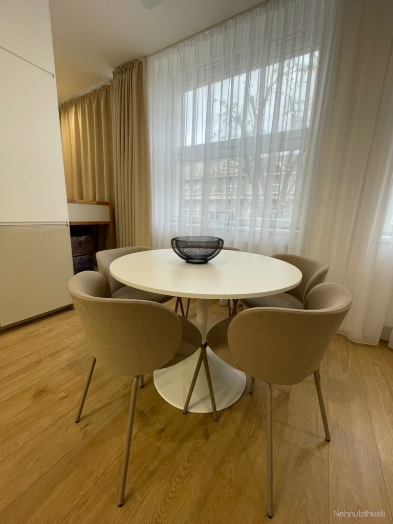 Jedálenský stôl a stoličky IKEA