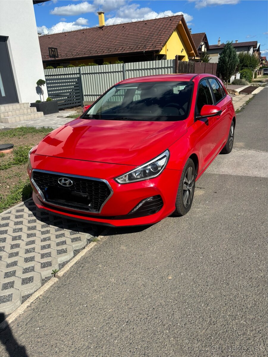 HYUNDAI i30 1.6 CRDI 85kw 6-stupňová