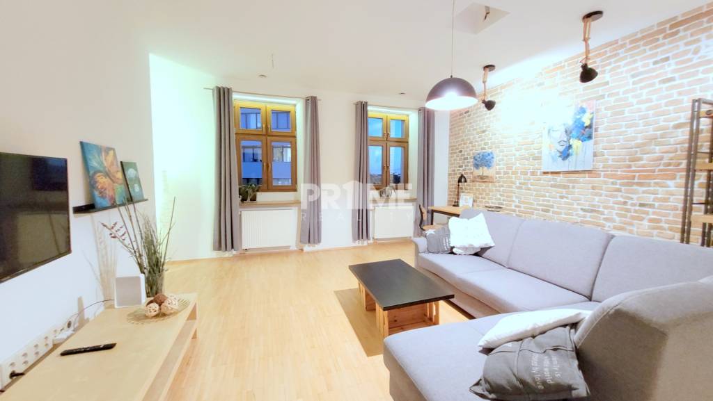 JEDINEČNÝ 2i byt, REKONŠTRUKCIA, Hviezdoslavovo námestie, St