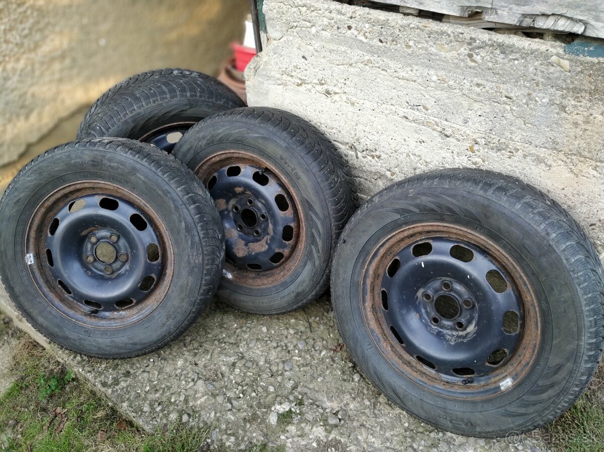 Zimná sada Nokian 195/65 R15 na diskoch VW 5x100