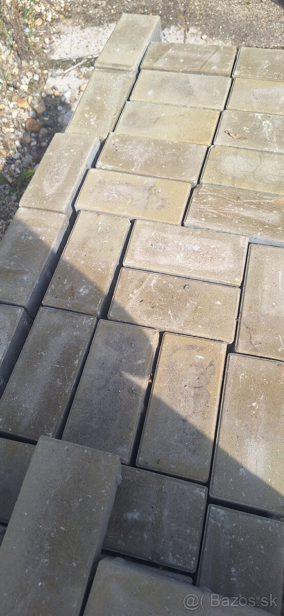 ZD Brik obdĺžnik 8cn piesková