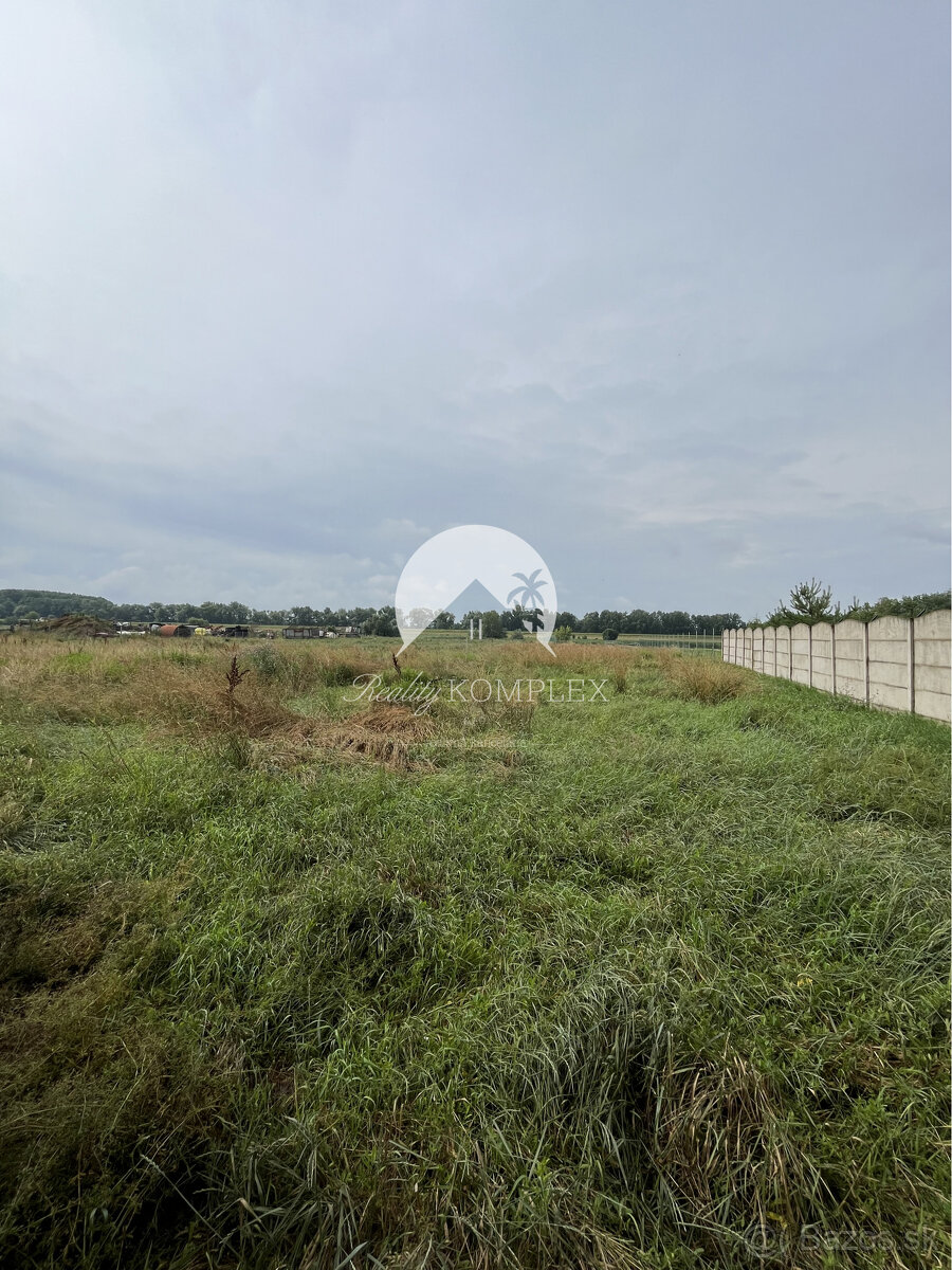 Reality KOMPLEX s.r.o., Vám ponúka na PREDAJ veľký rovinatý