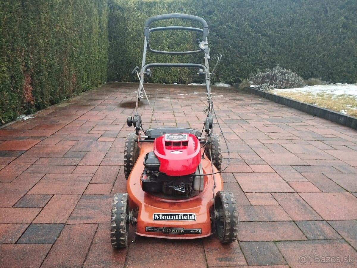 Predám kosačku na náhradné diely