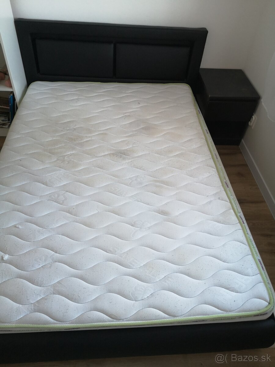Postel 140 x 200 DARUJEM