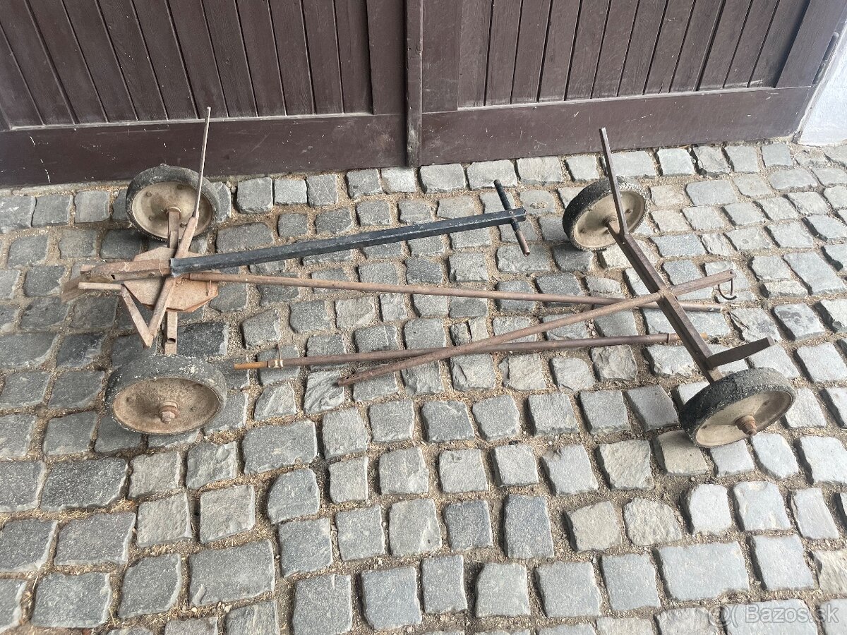 Vozík na prevoz doskového materiálu