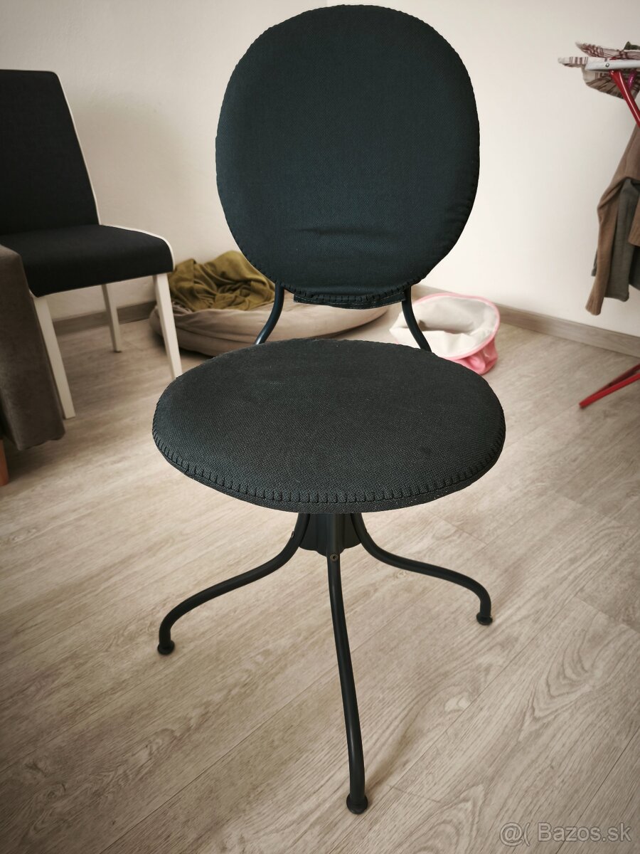 Kancelárska stolička