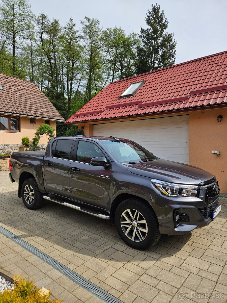 Toyota Hilux DC 2.4 I D-4D 4x4 Executive A/T