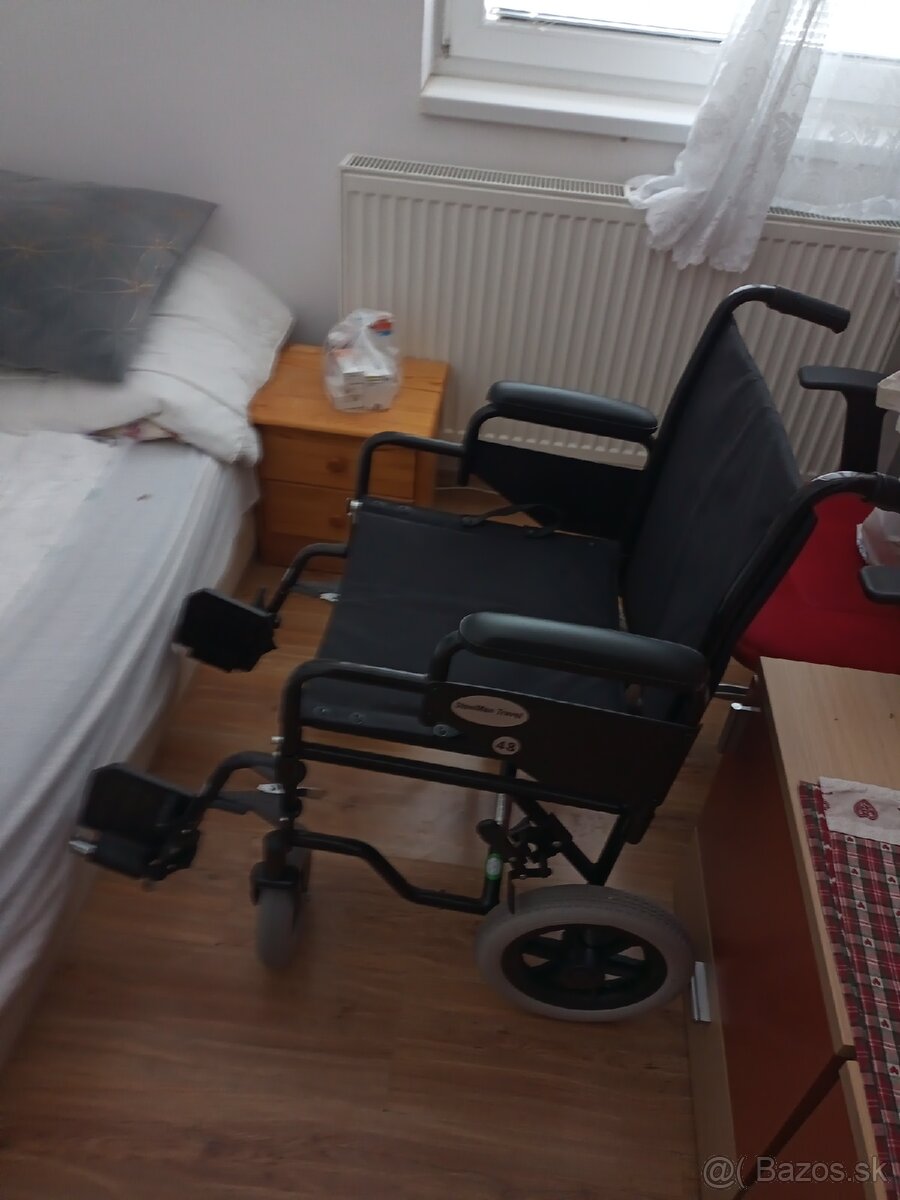 Invalidný vozik aj posuvné dvere